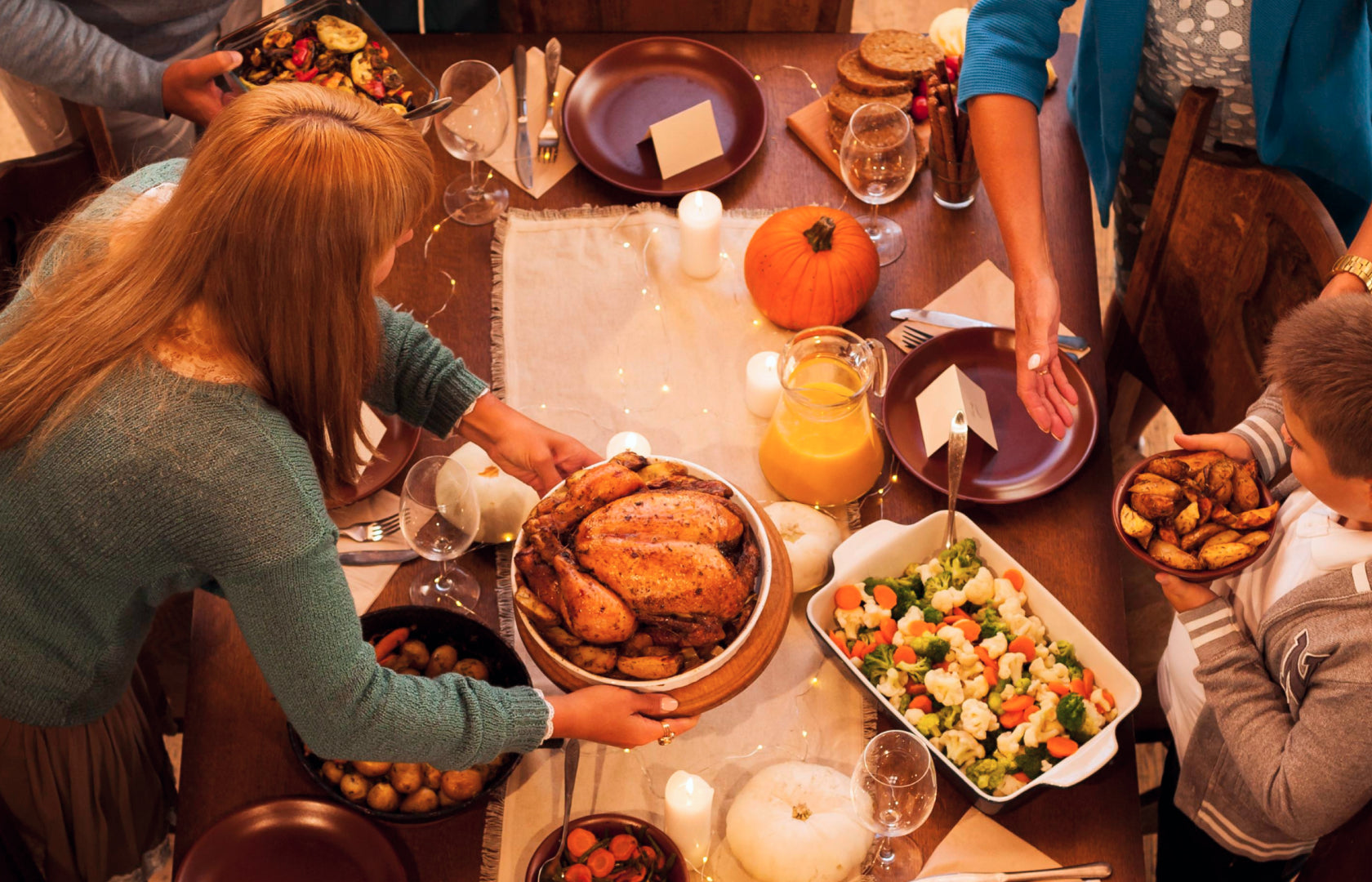 A festive Thanksgiving dessert table featuring Steve & Andy’s organic gluten-free cookies, including banana chocolate chip, oatmeal, and ginger snap varieties.